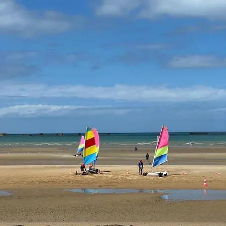 Waterfront At Gold Beach, Sea View, Private Parking