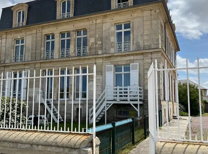 Sunny On D-day With Parking *