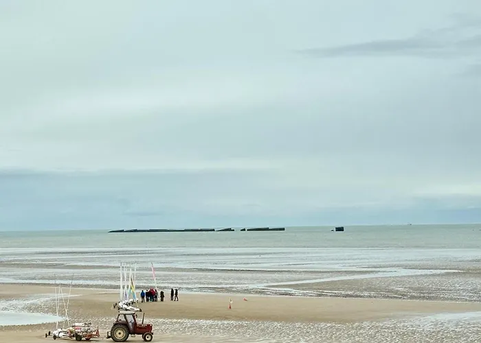 Sunny On D-day With Parking Apartmán *