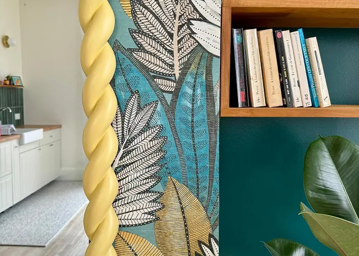 Sunny On D-day With Parking *